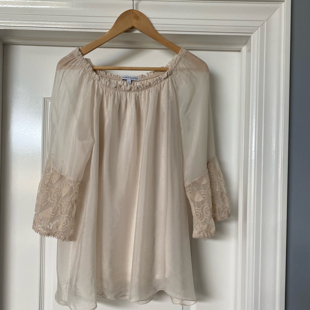 Tempo Paris womens top size M